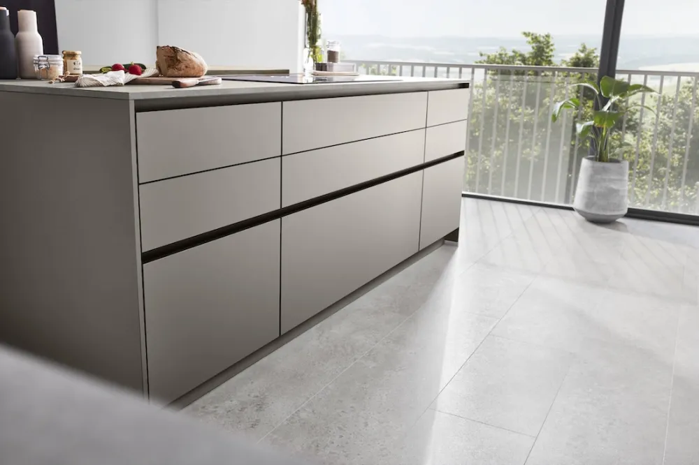 Frontafwerking Nanotech kunststof